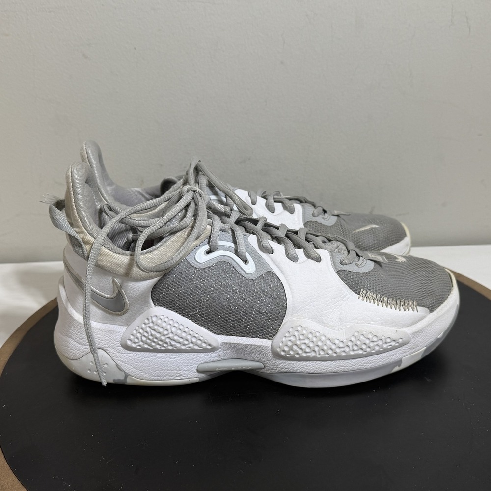 Nike Shoes Mens Size‎ 7.5 Gray White Basketball Low Top Sneakers DA7758-002